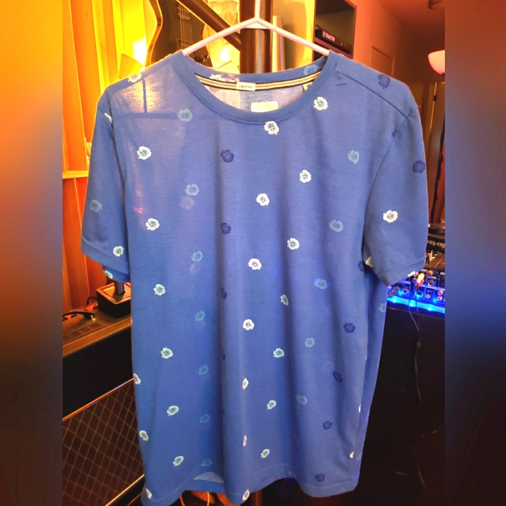 Clover pattern mens medium t-shirt